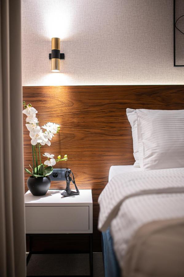 Enyana Luxury Suites Kotor Kültér fotó