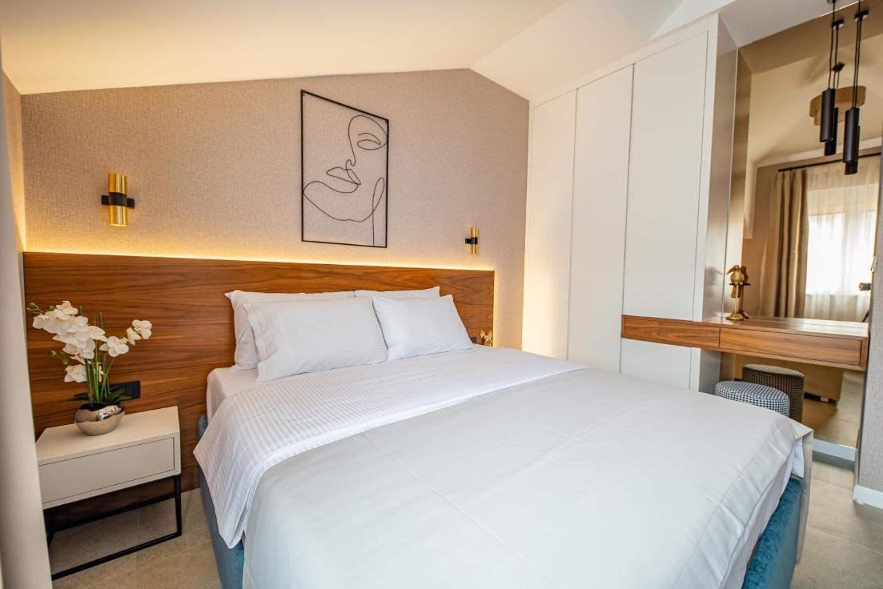 Enyana Luxury Suites Kotor Kültér fotó