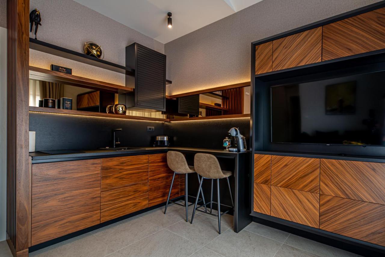 Enyana Luxury Suites Kotor Kültér fotó