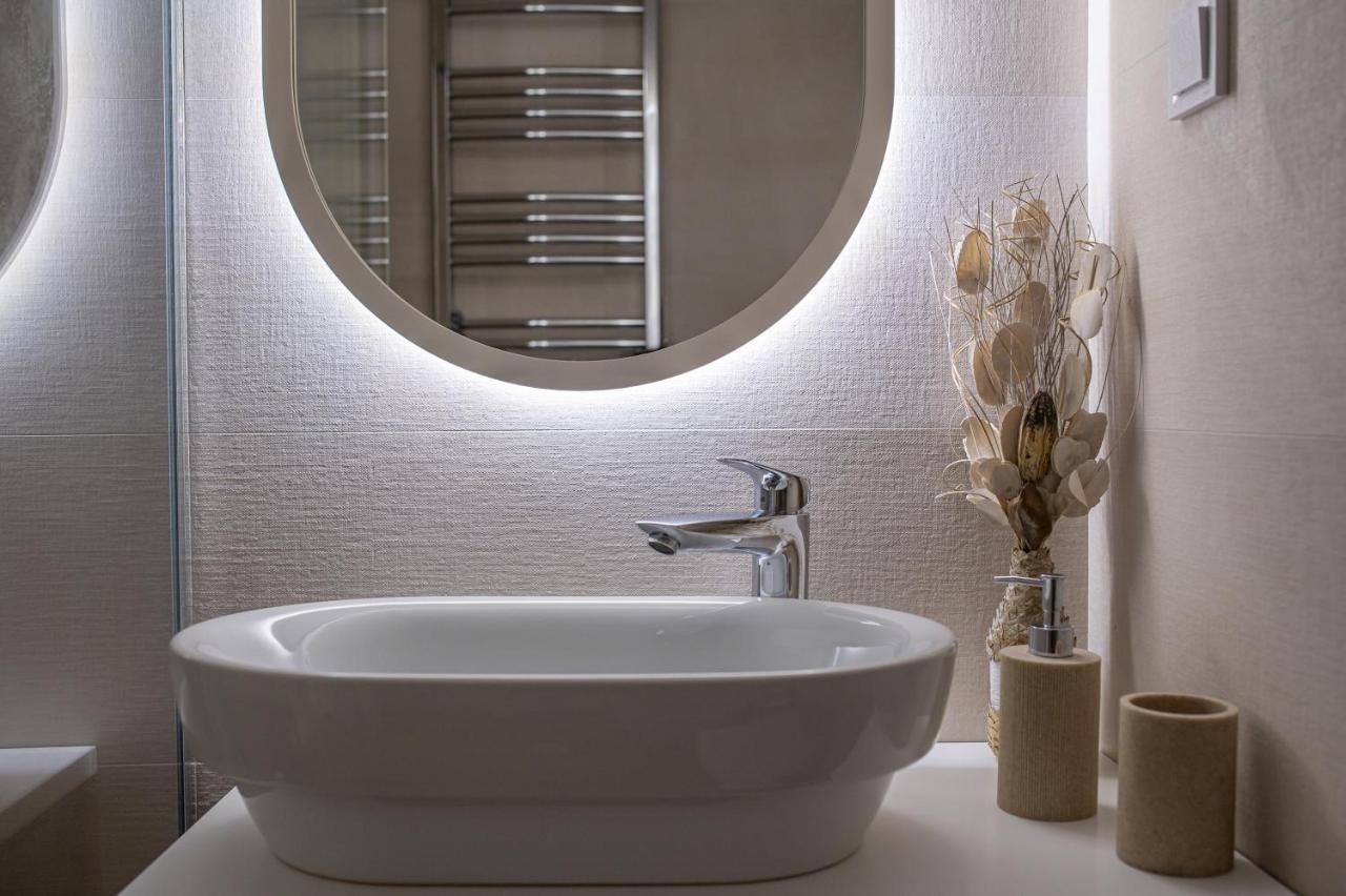 Enyana Luxury Suites Kotor Kültér fotó