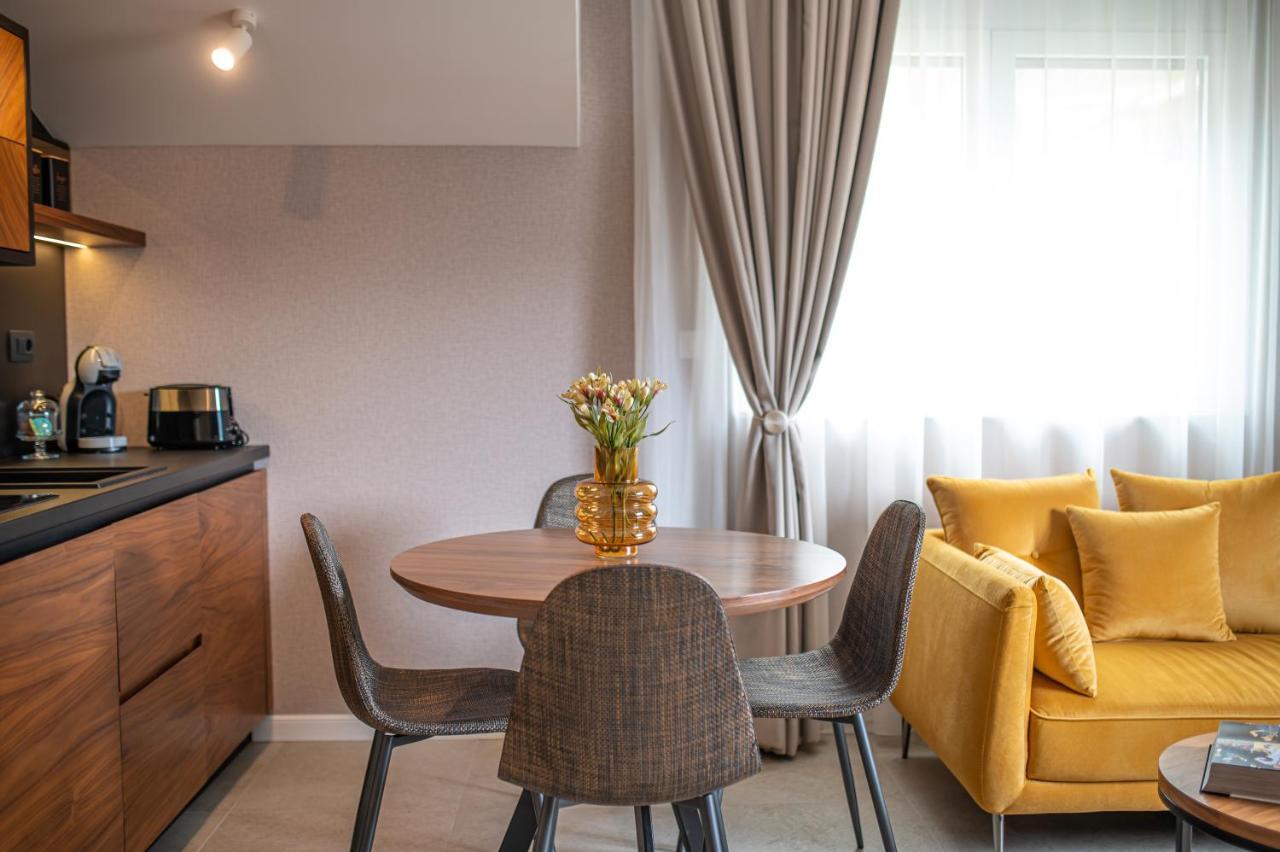 Enyana Luxury Suites Kotor Kültér fotó