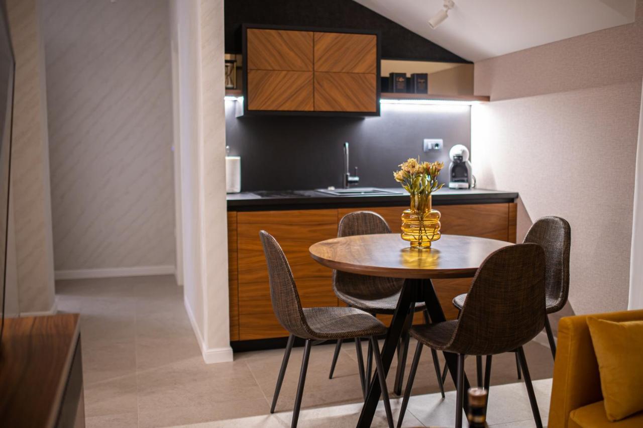 Enyana Luxury Suites Kotor Kültér fotó