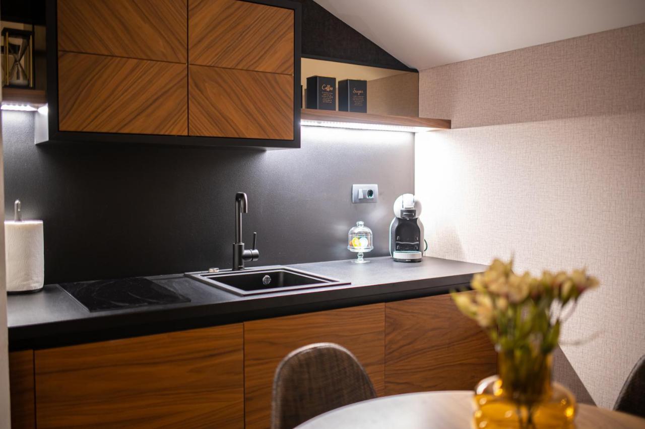 Enyana Luxury Suites Kotor Kültér fotó