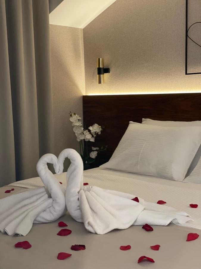 Enyana Luxury Suites Kotor Kültér fotó